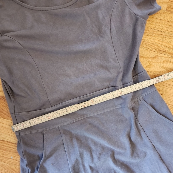 Scottevest Daisy TShirt Dress Size Medium Charcoal Travel Tennis Sporty Golf - Picture 13 of 14